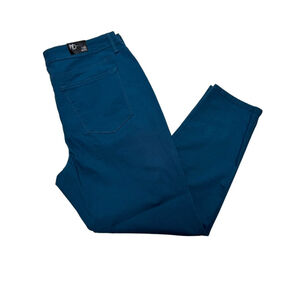 ND Women’s NWT Teal Skinny Jeans Size 16S